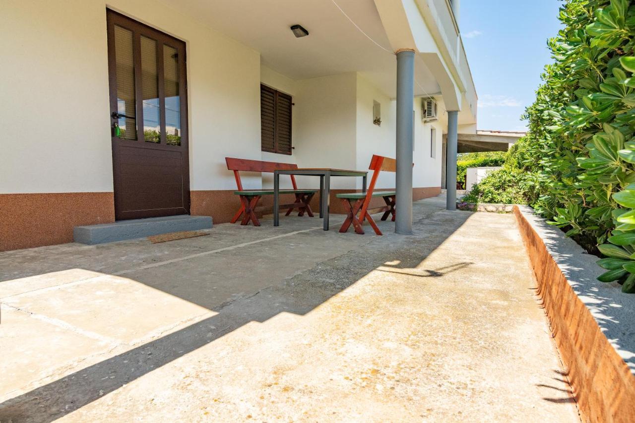 Apartment Dumicic 2 Mundanije Zewnętrze zdjęcie