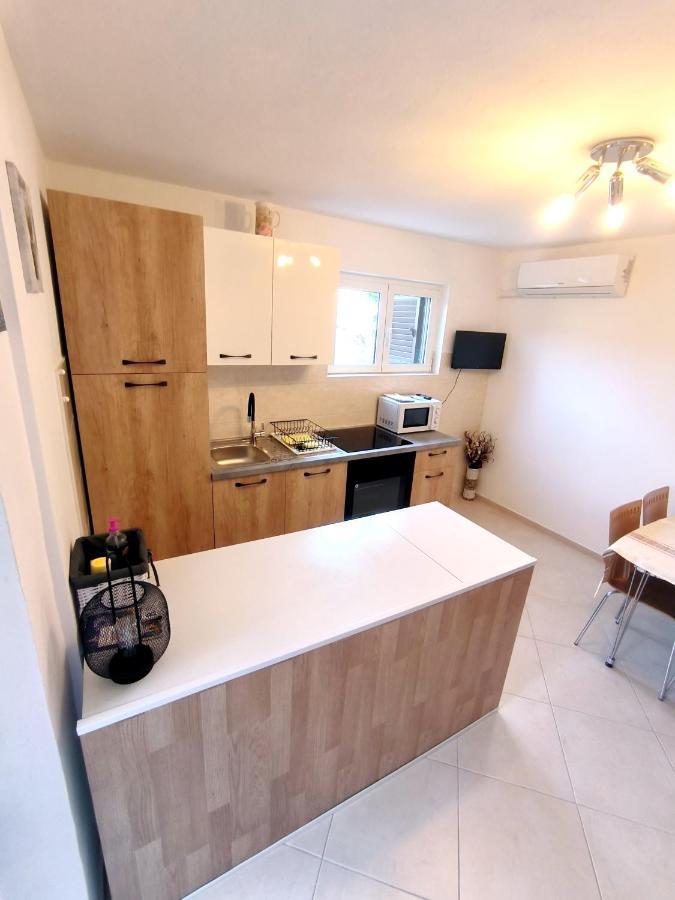 Apartment Dumicic 2 Mundanije Zewnętrze zdjęcie